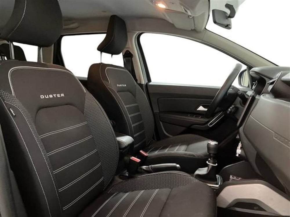 Dacia Duster usata a Como (11)