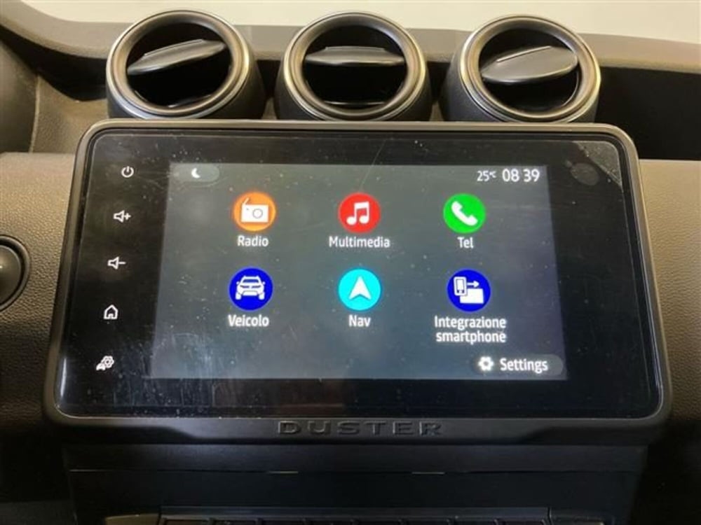 Dacia Duster usata a Como (13)