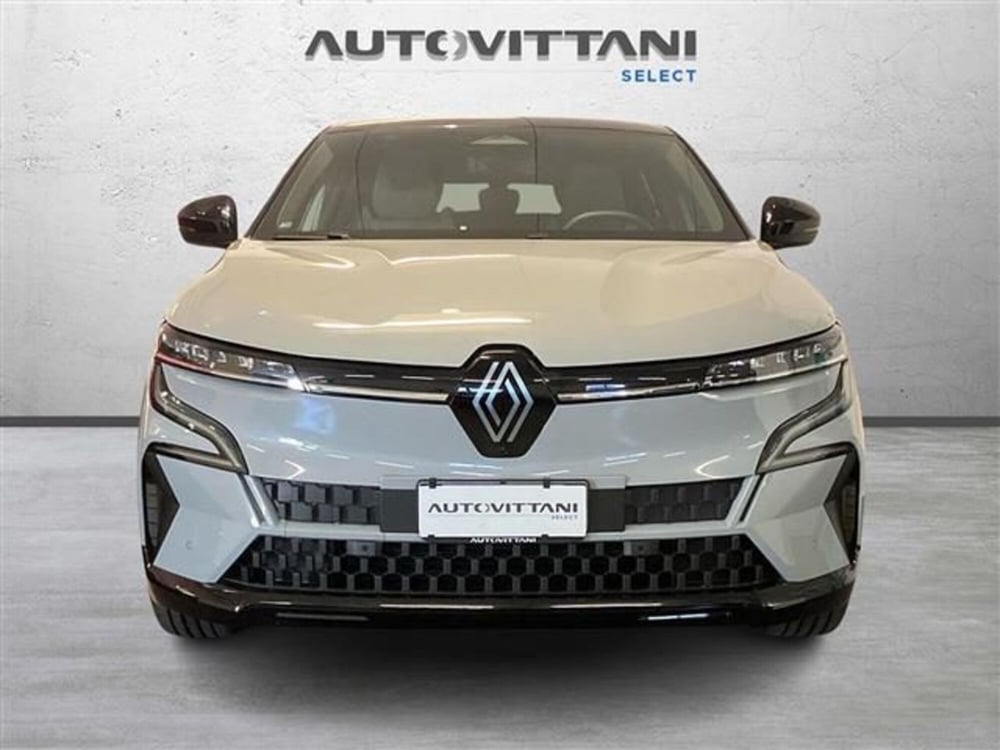 Renault Megane E-Tech Electric nuova a Como (2)
