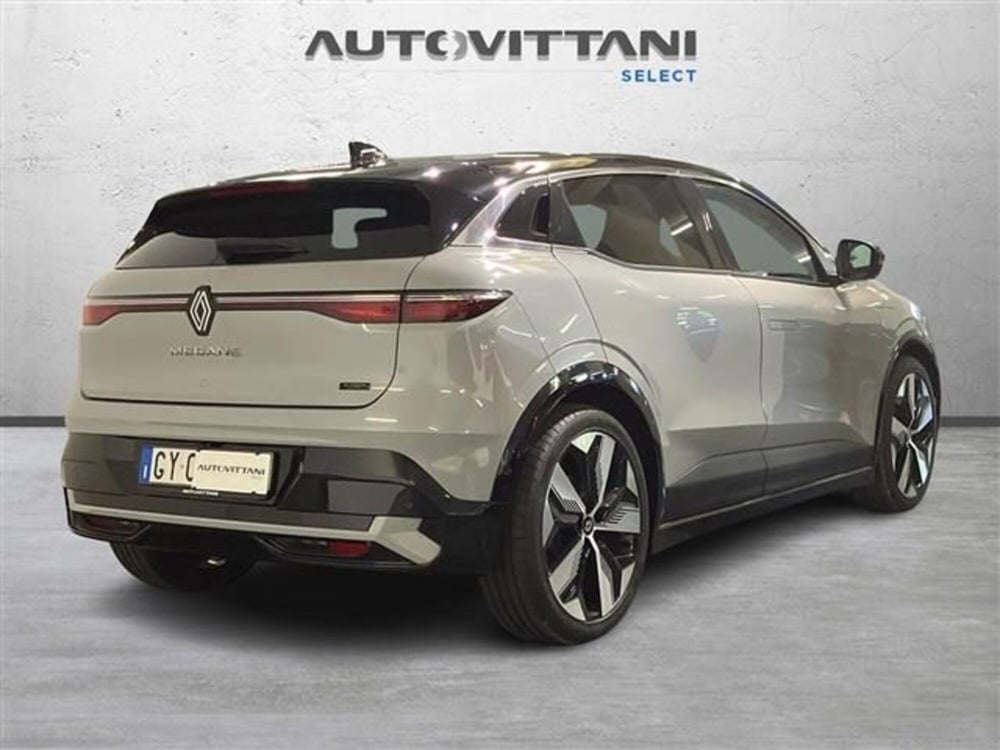 Renault Megane E-Tech Electric nuova a Como (3)