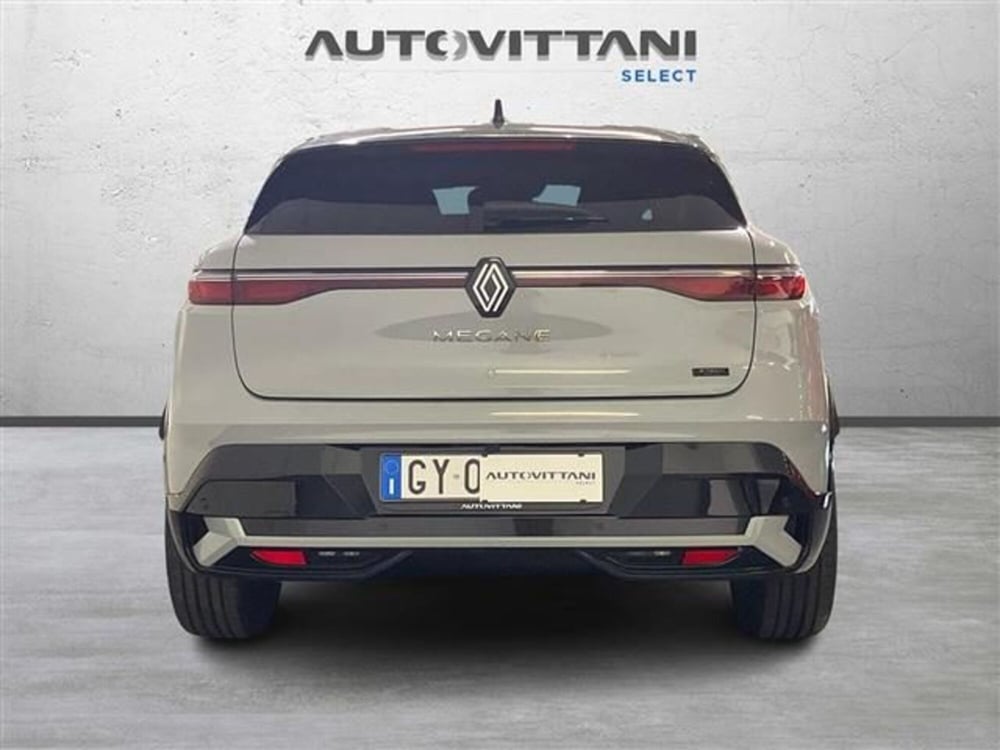 Renault Megane E-Tech Electric nuova a Como (4)