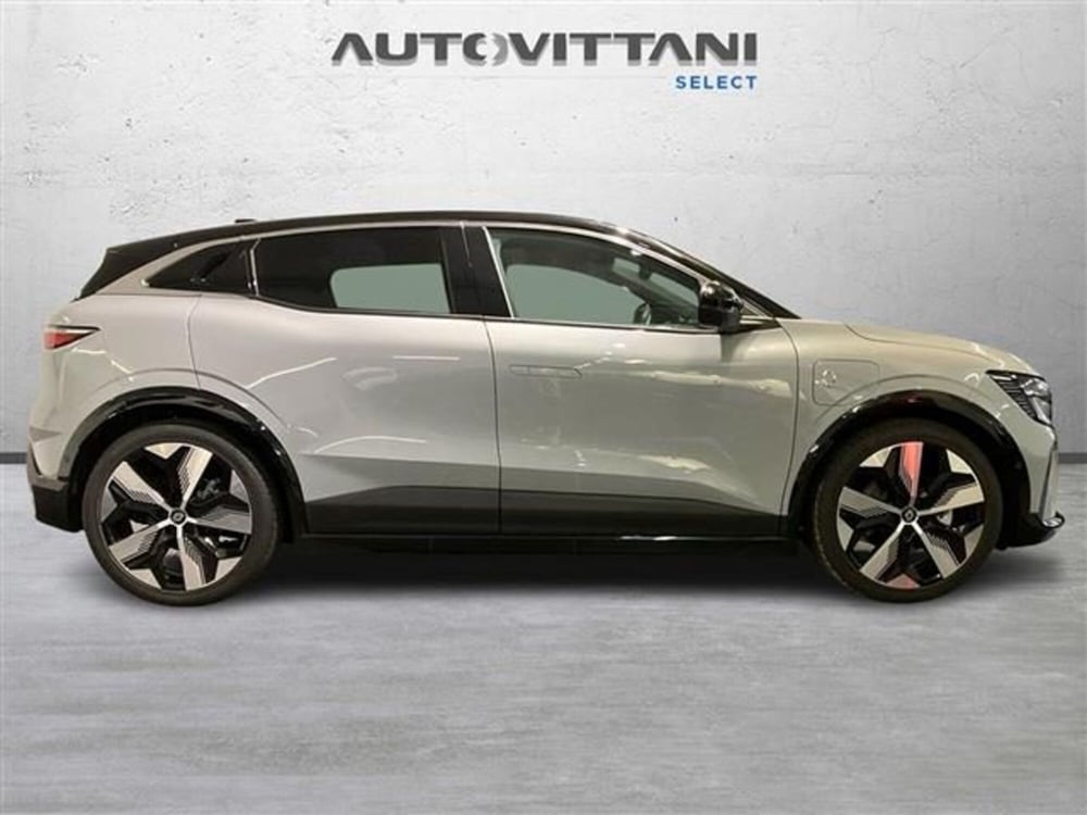 Renault Megane E-Tech Electric nuova a Como (5)