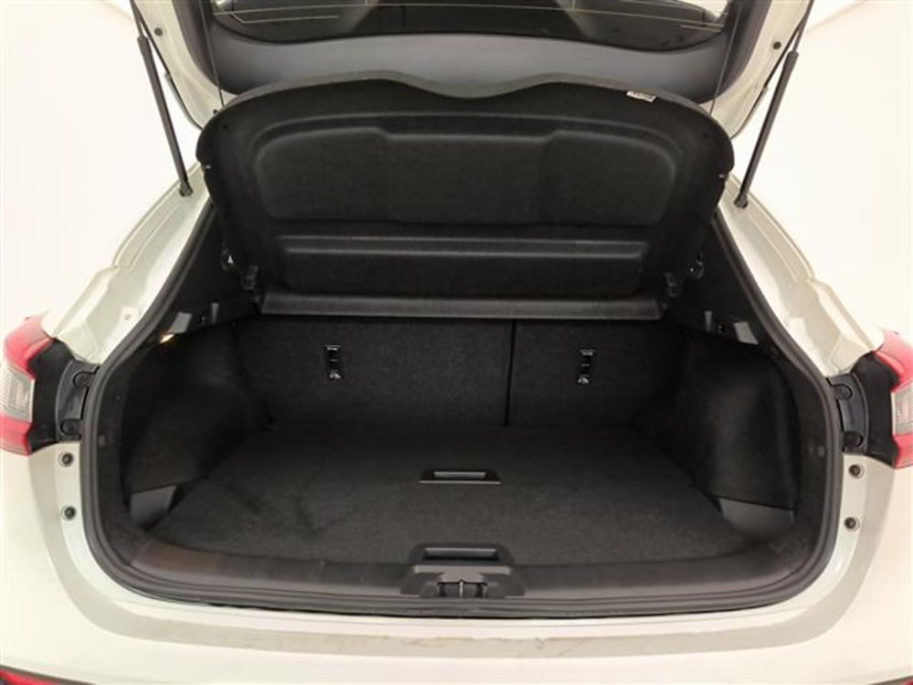 Nissan Qashqai usata a Milano (15)