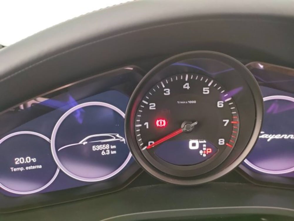 Porsche Cayenne usata a Teramo (17)
