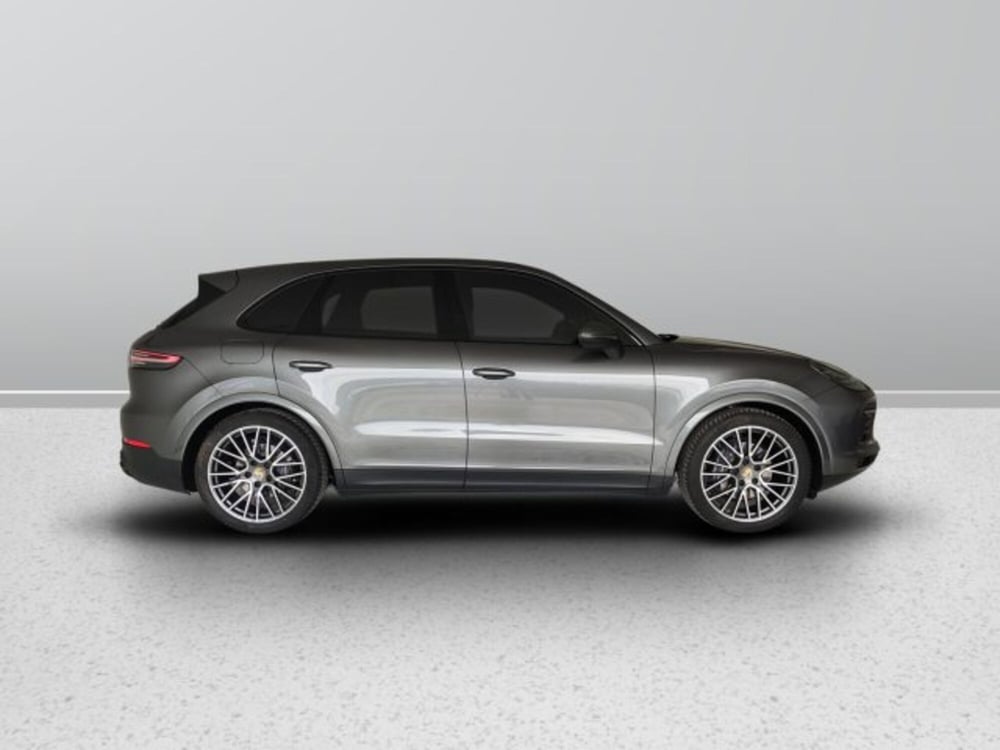 Porsche Cayenne usata a Teramo (7)
