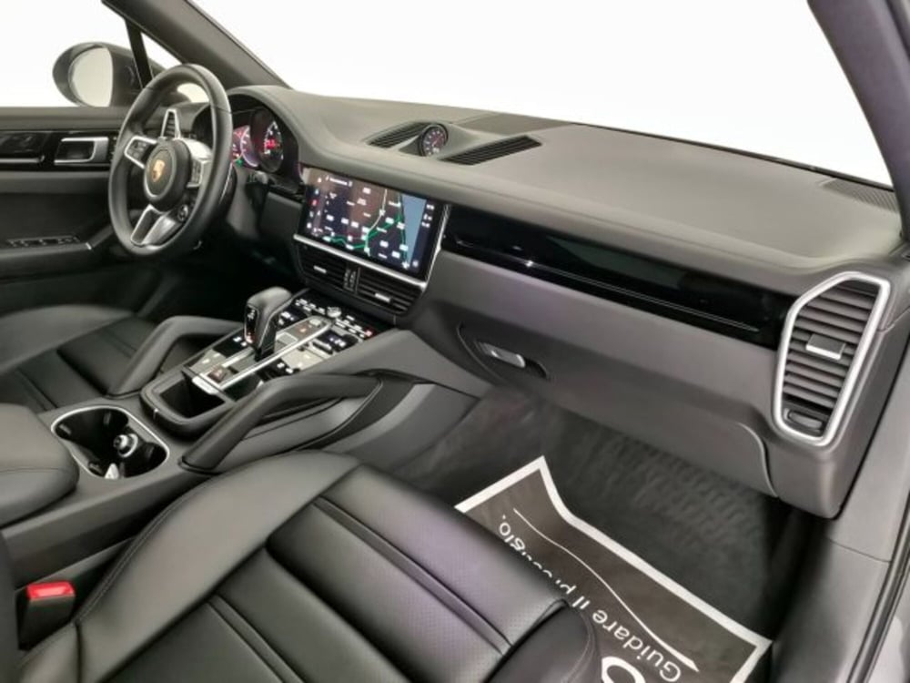 Porsche Cayenne usata a Teramo (9)