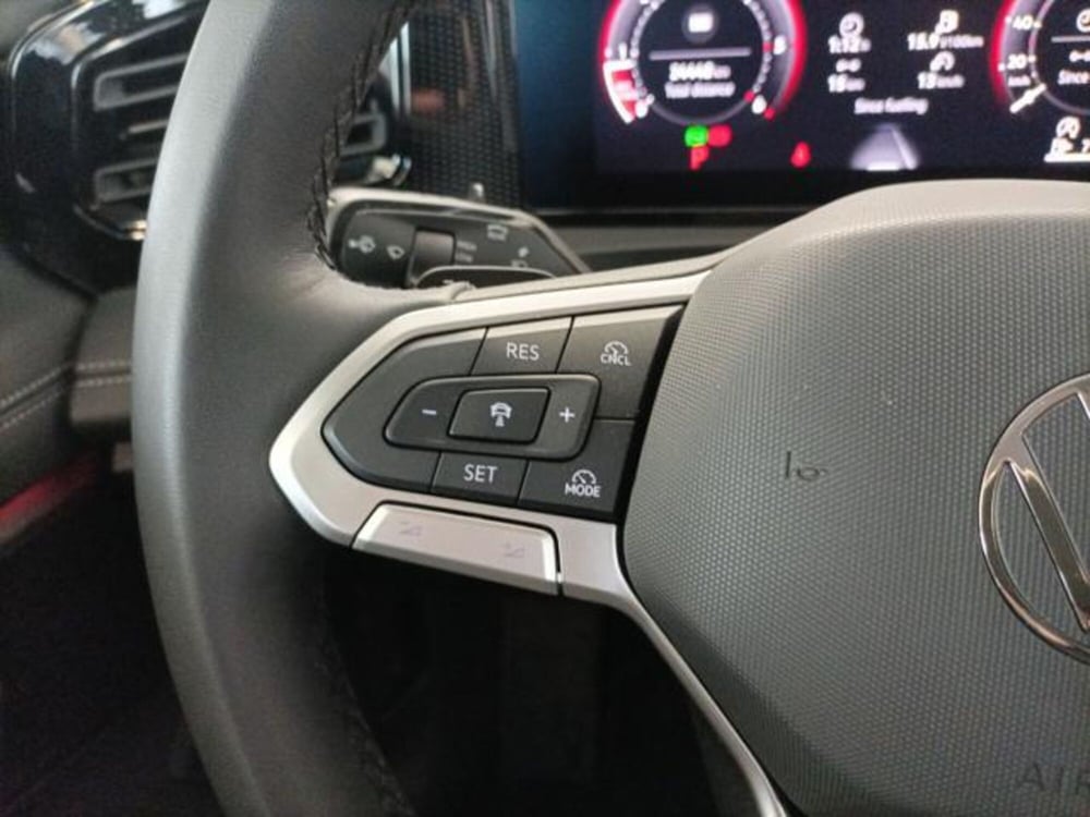 Volkswagen Tiguan usata a Milano (15)