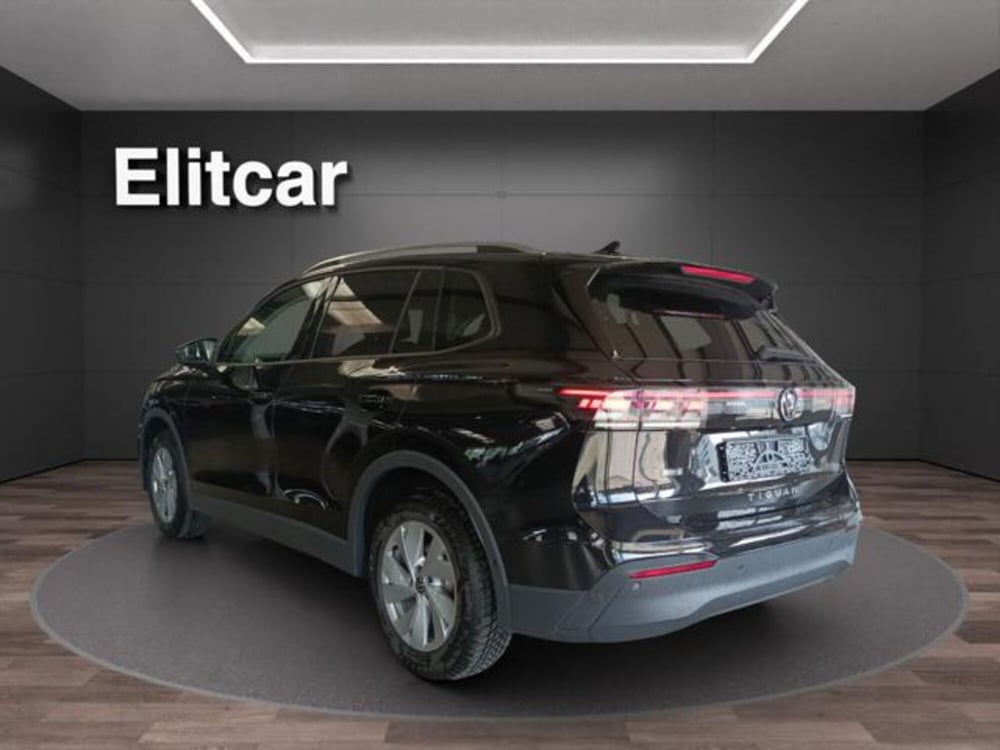 Volkswagen Tiguan usata a Milano (8)