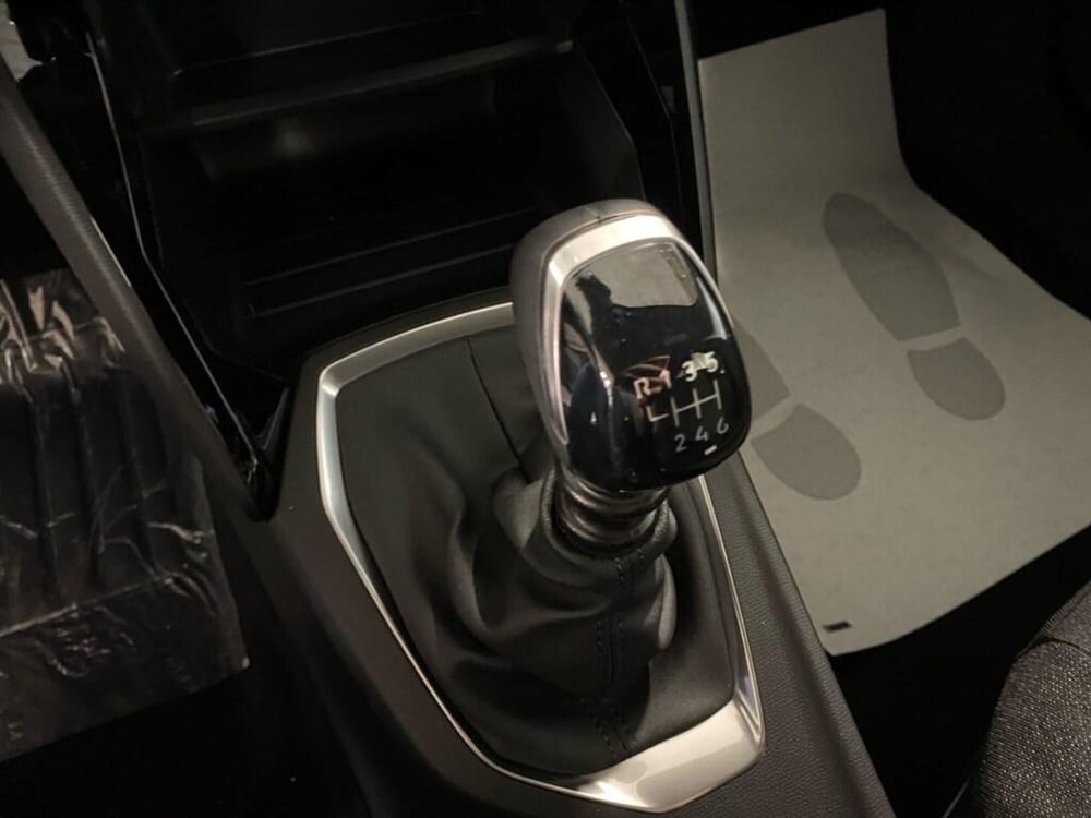 Peugeot 2008 nuova a Torino (13)