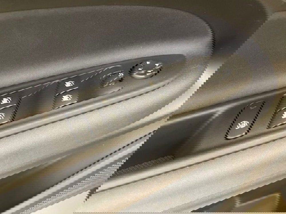 Alfa Romeo Junior nuova a Alessandria (12)