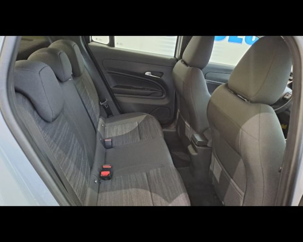 Jeep Avenger nuova a Aosta (19)