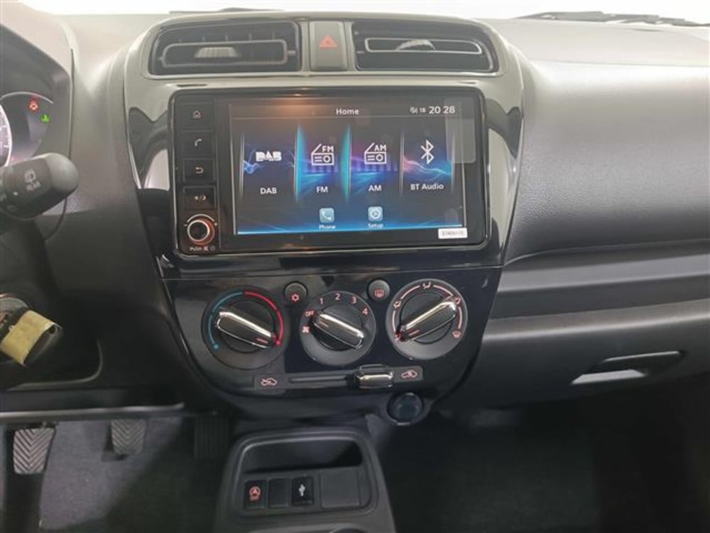 Mitsubishi Space Star nuova a Salerno (10)