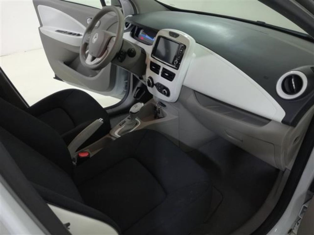 Renault Zoe usata a Salerno (9)