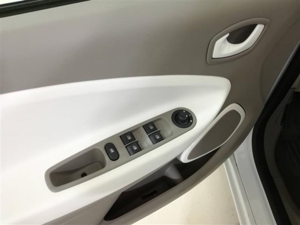 Renault Zoe usata a Salerno (8)