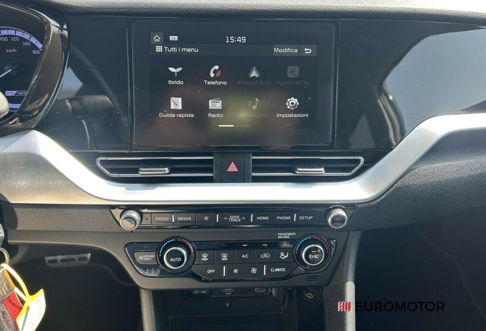 Kia Niro usata a Bari (14)