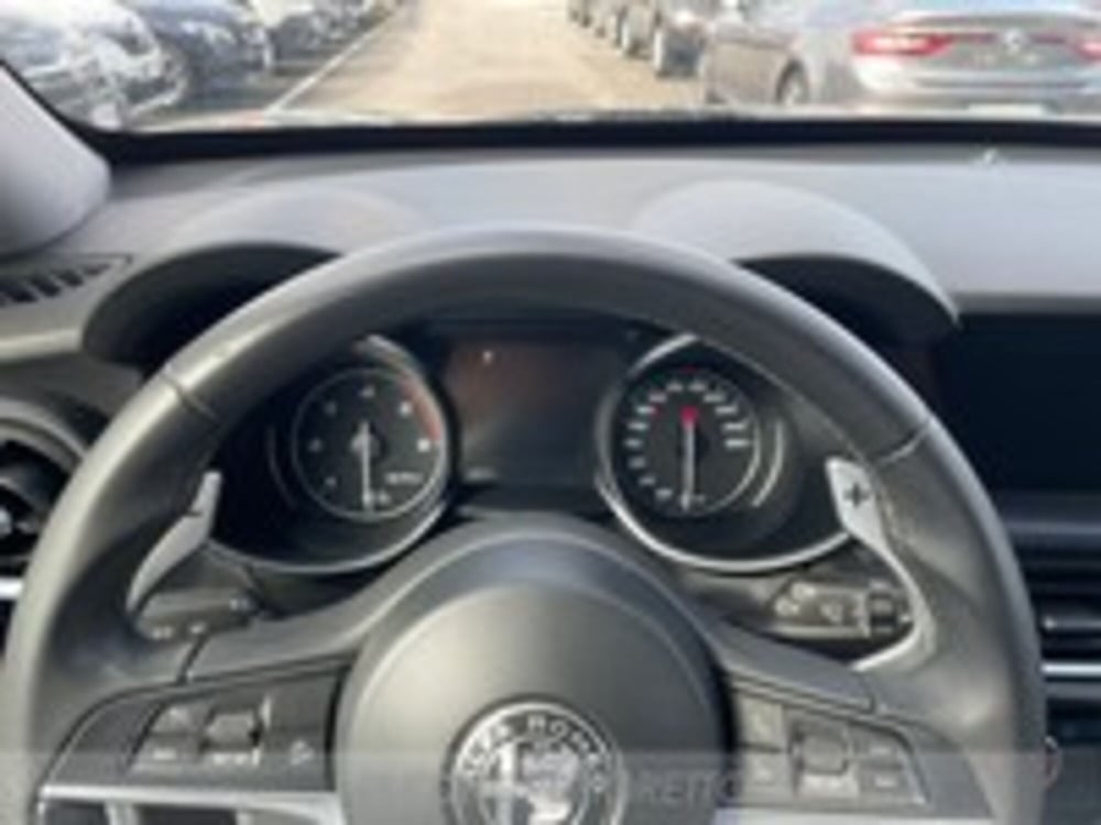 Alfa Romeo Stelvio usata a Udine (11)