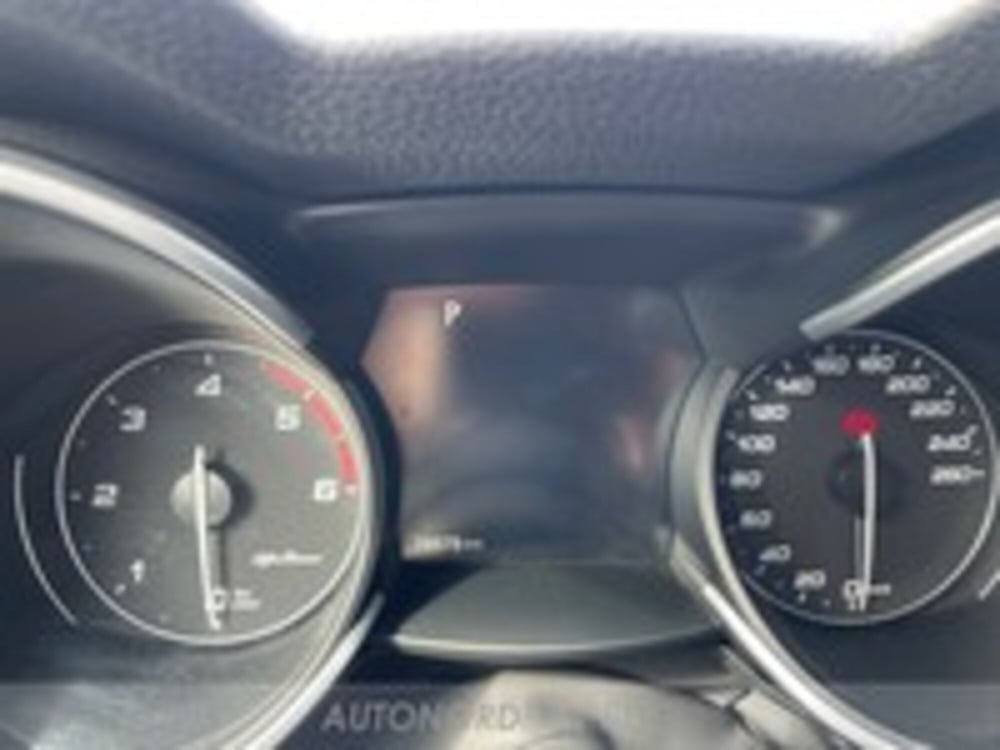 Alfa Romeo Stelvio usata a Udine (12)