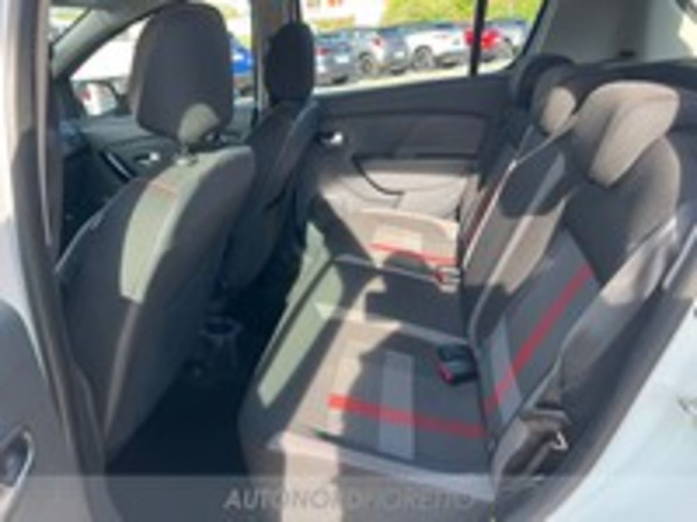 Dacia Sandero usata a Udine (11)