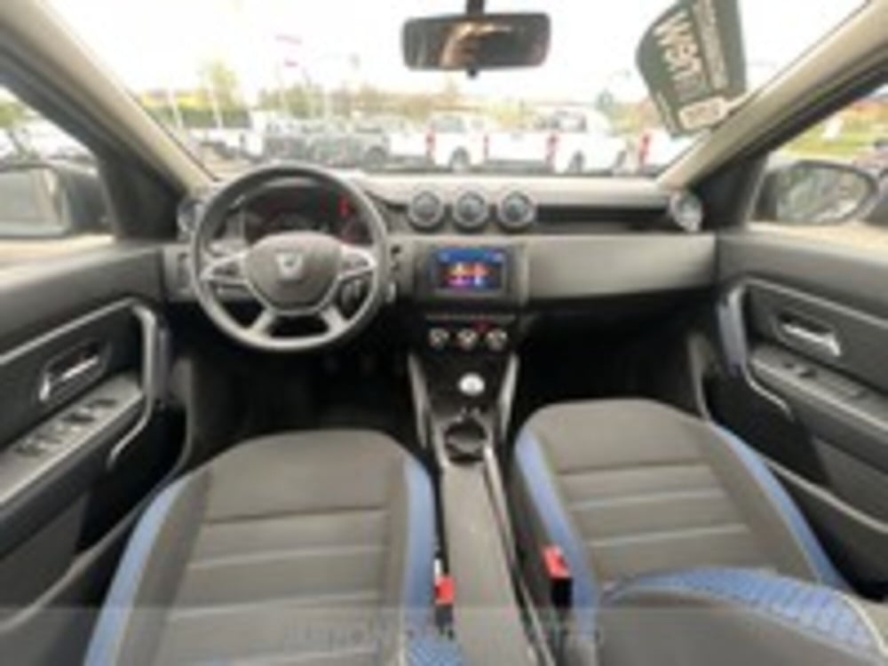 Dacia Duster usata a Udine (14)