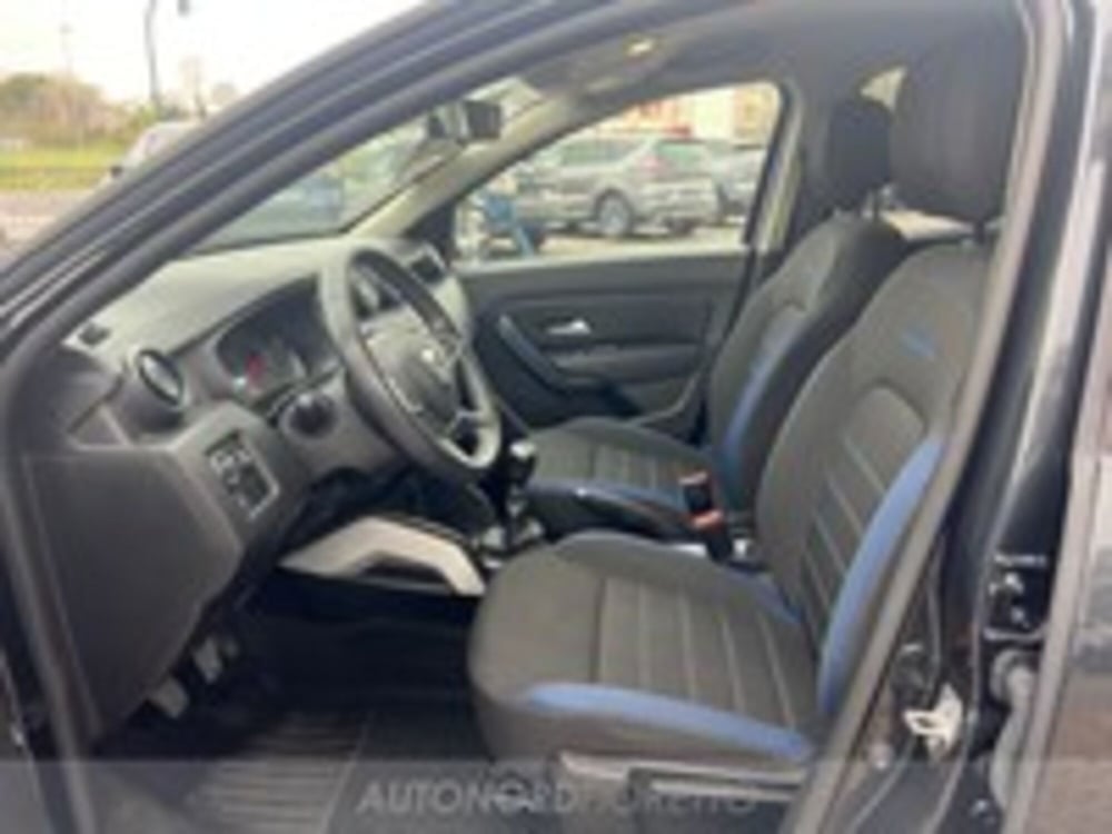 Dacia Duster usata a Udine (7)
