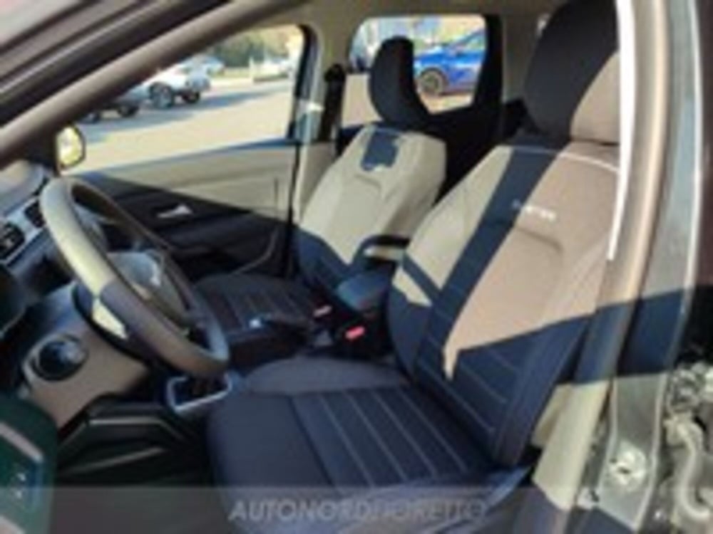 Dacia Duster nuova a Udine (9)