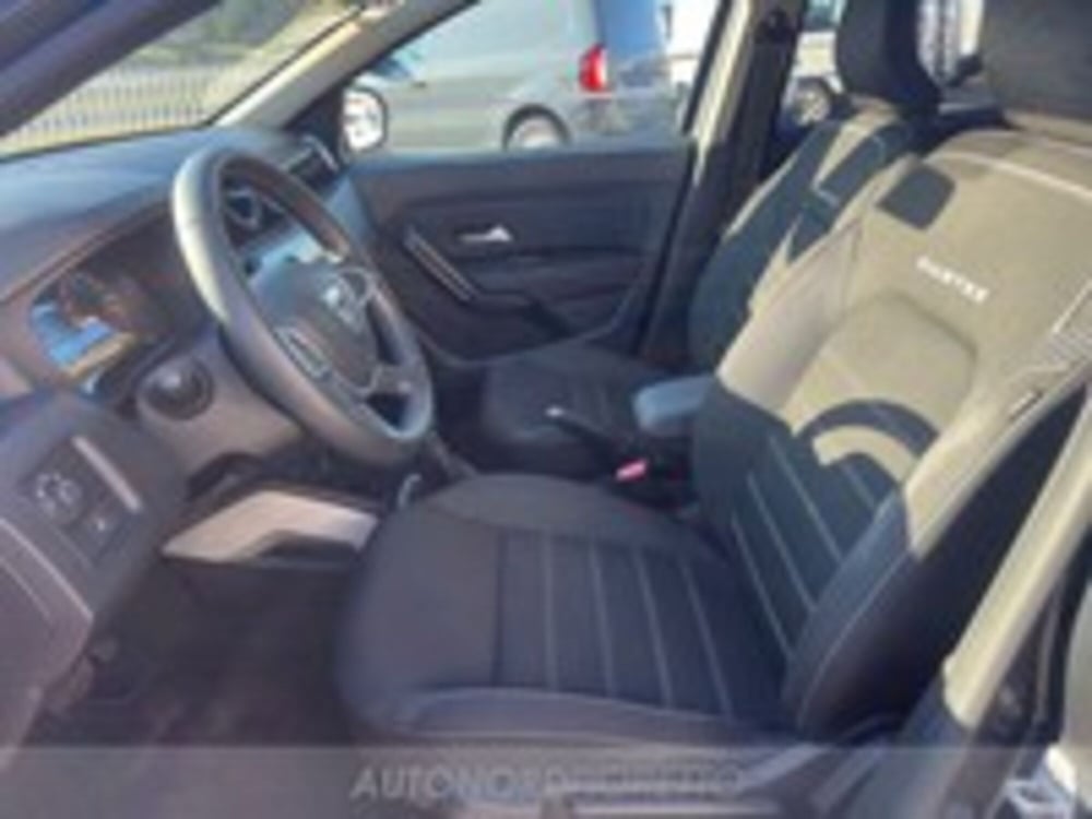 Dacia Duster usata a Udine (7)