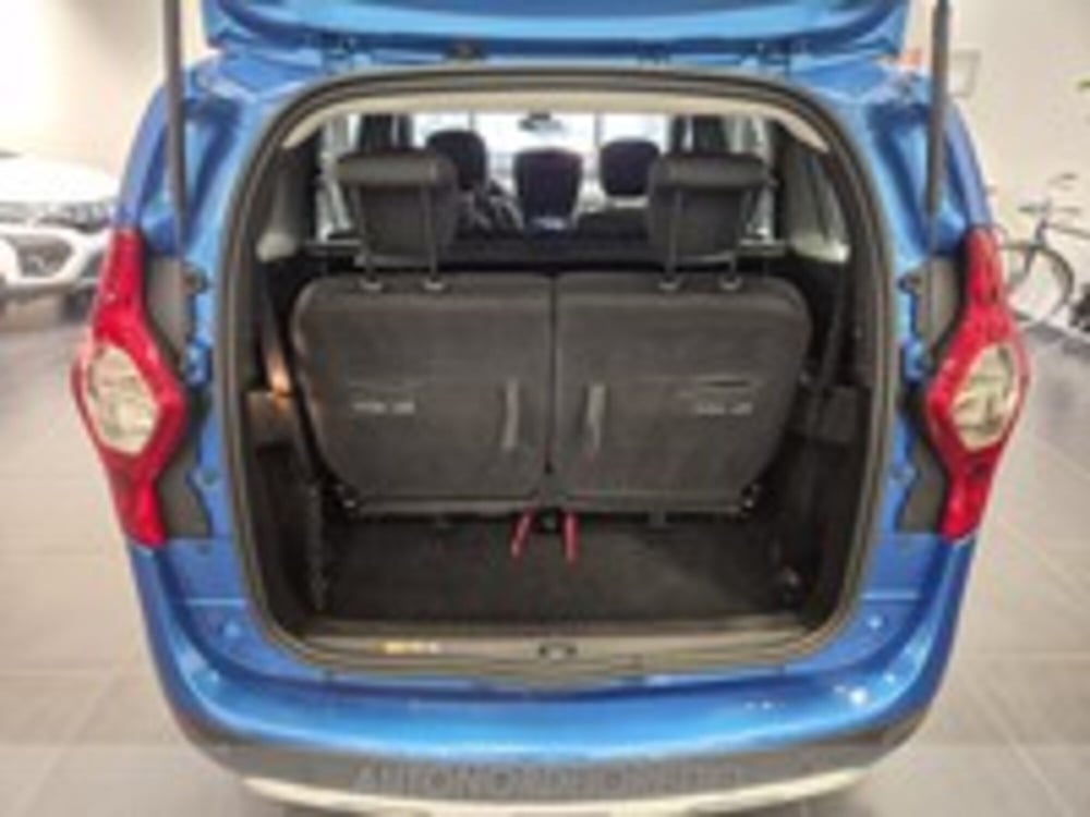 Dacia Lodgy usata a Udine (7)