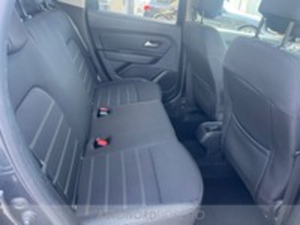 Dacia Duster usata a Udine (14)