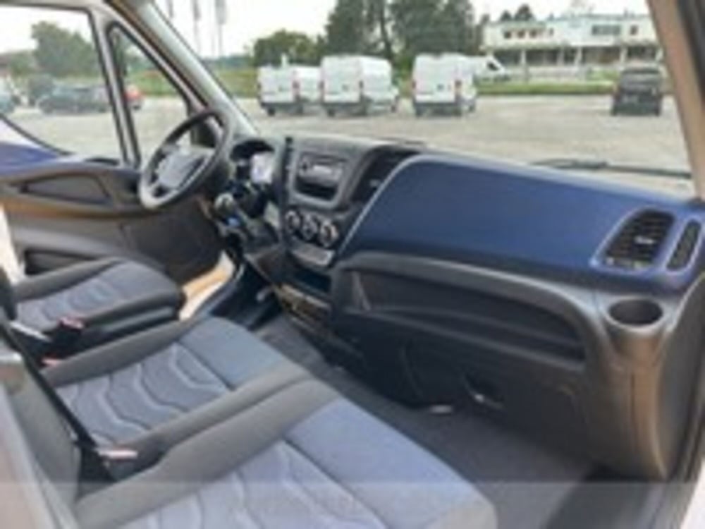 Iveco Daily Cabinato usata a Udine (14)