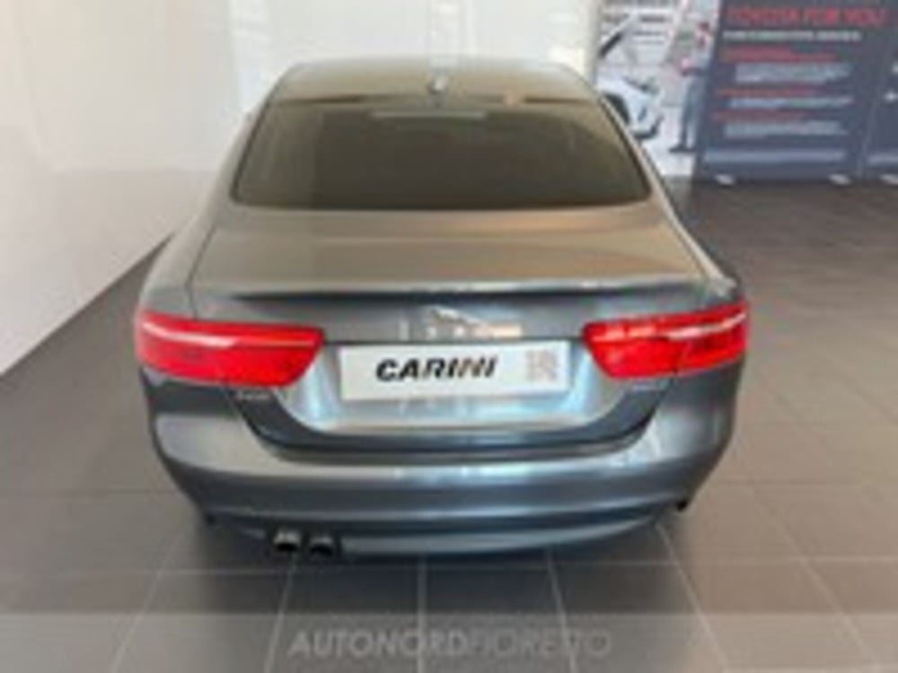 Jaguar XE usata a Udine (3)