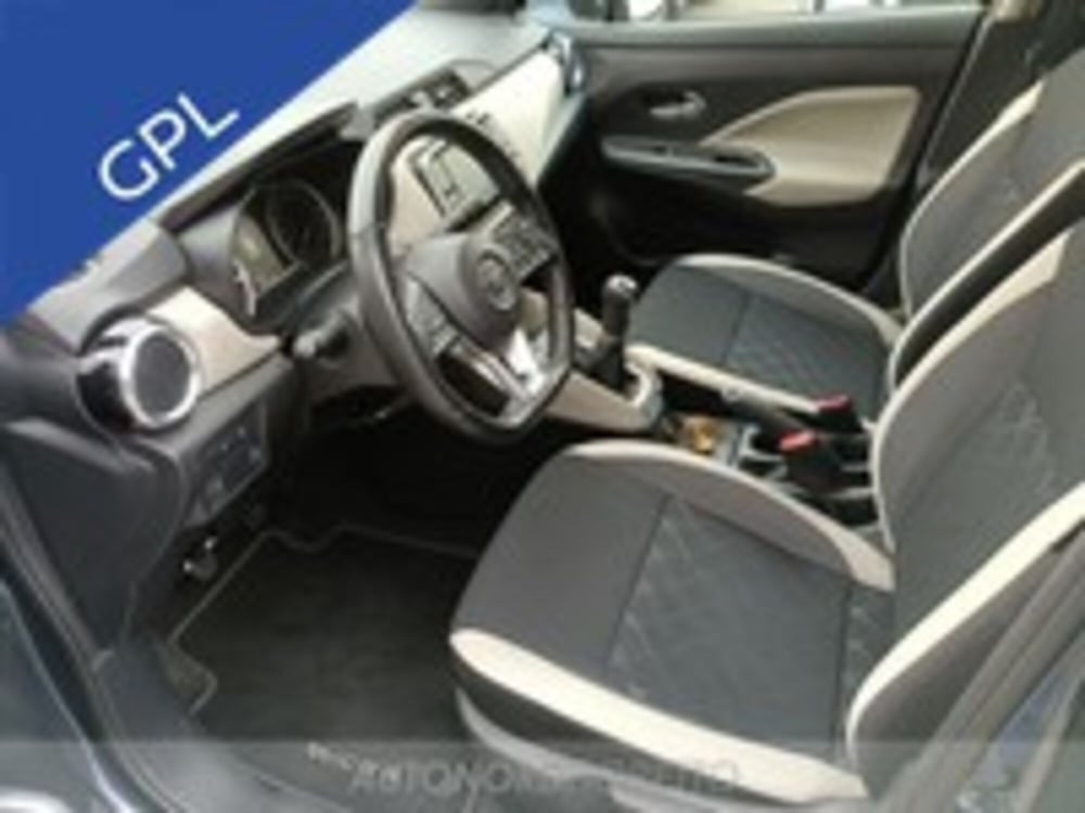 Nissan Micra usata a Udine (13)