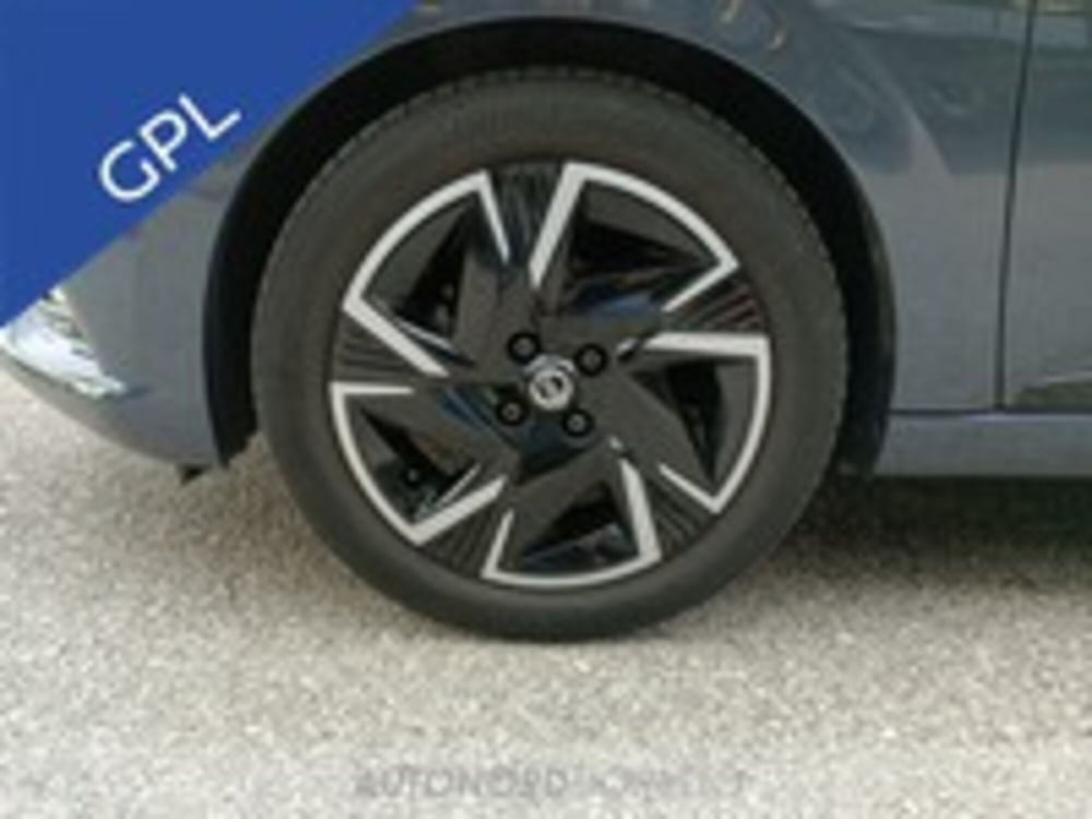 Nissan Micra usata a Udine (9)