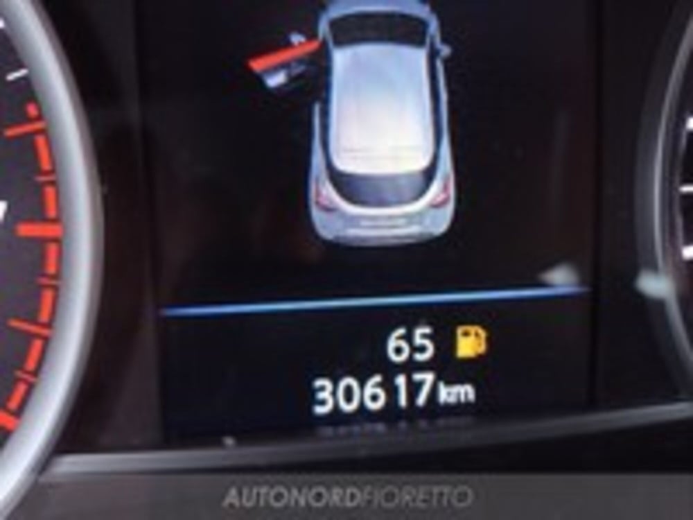 Nissan Micra usata a Udine (13)