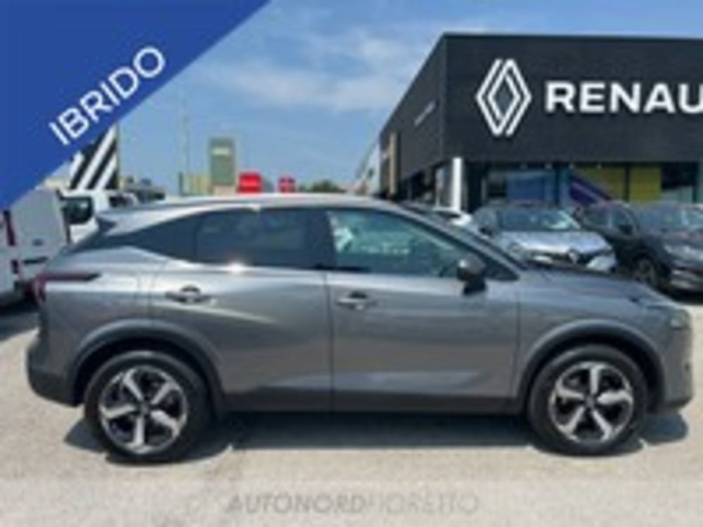 Nissan Qashqai usata a Udine (2)