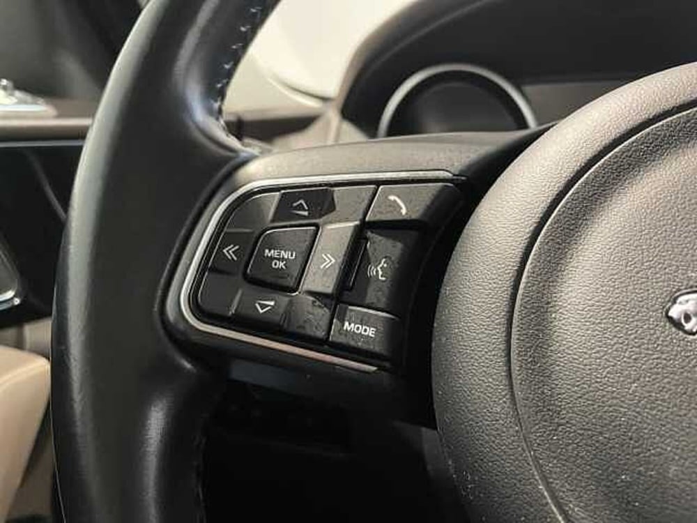 Jaguar F-Pace usata a Ravenna (19)