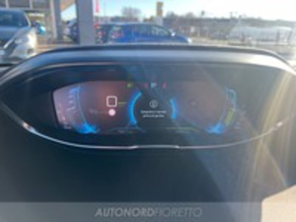 Peugeot 3008 usata a Udine (7)