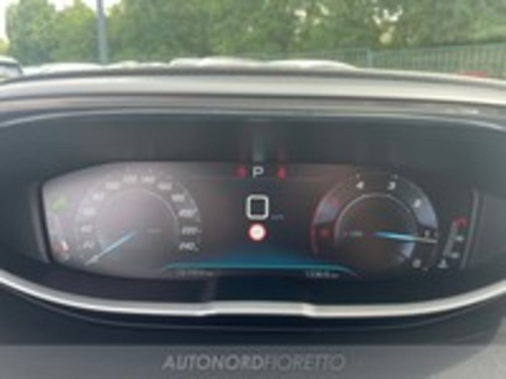 Peugeot 3008 usata a Udine (11)