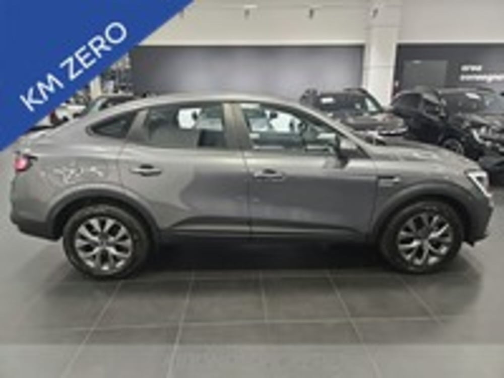 Renault Arkana nuova a Udine (4)