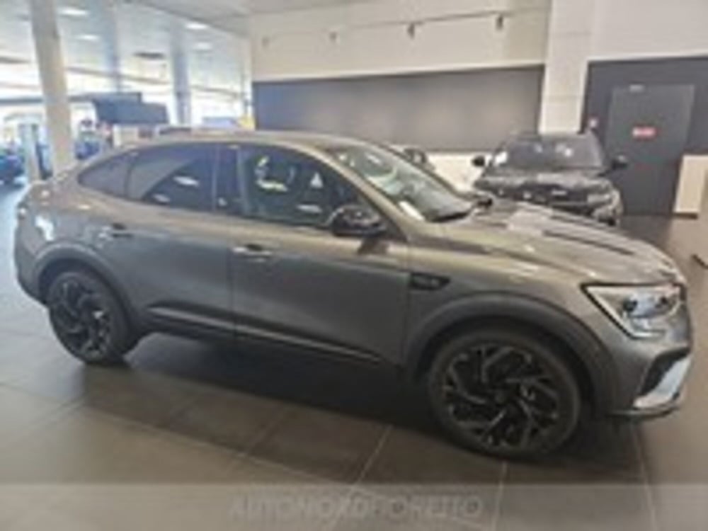 Renault Arkana nuova a Udine (4)