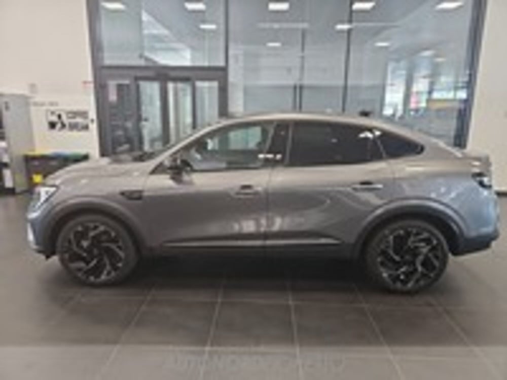 Renault Arkana nuova a Udine (9)