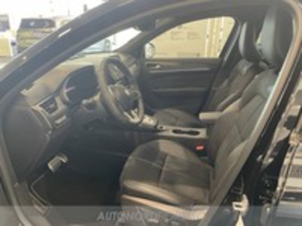 Renault Arkana nuova a Udine (9)
