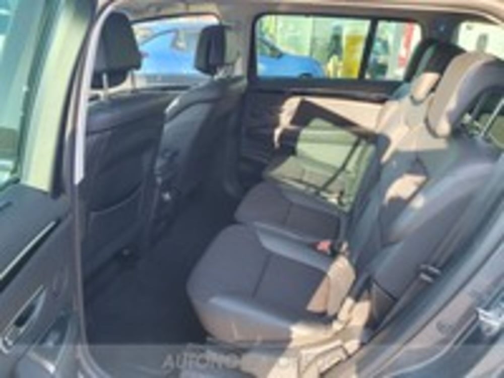 Renault Espace usata a Udine (12)
