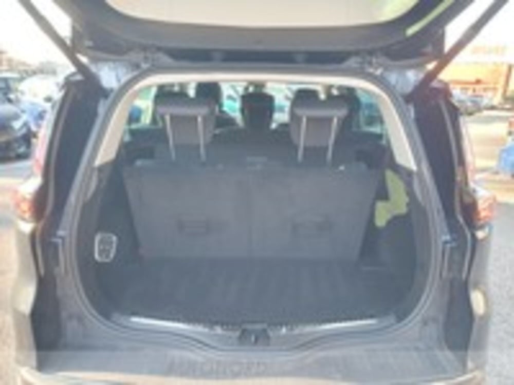 Renault Espace usata a Udine (9)