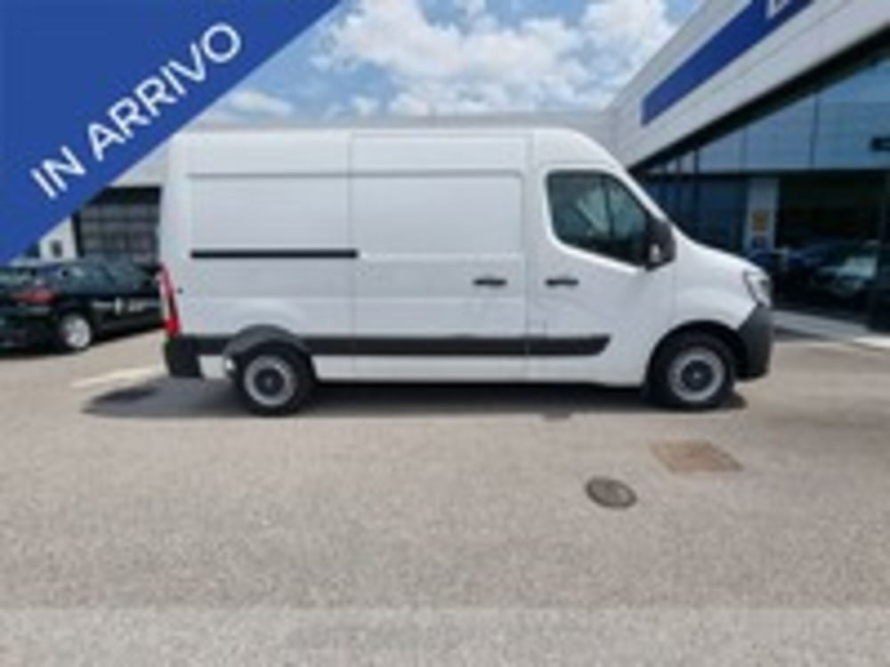 Renault Master Furgone nuova a Udine (4)