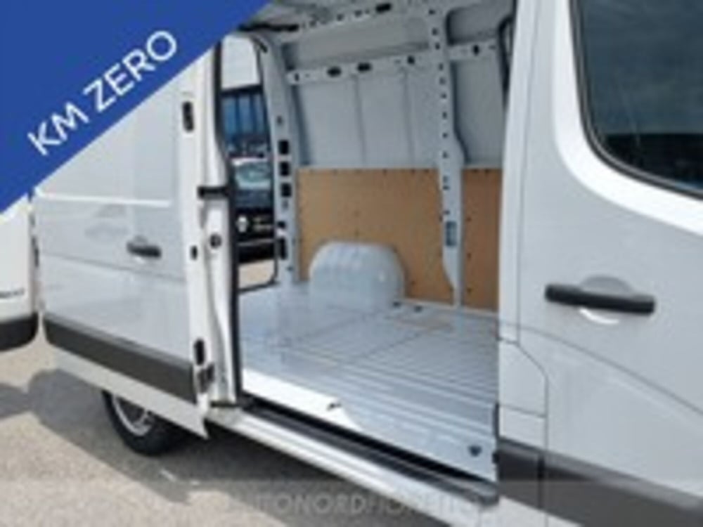Renault Master Furgone nuova a Udine (11)