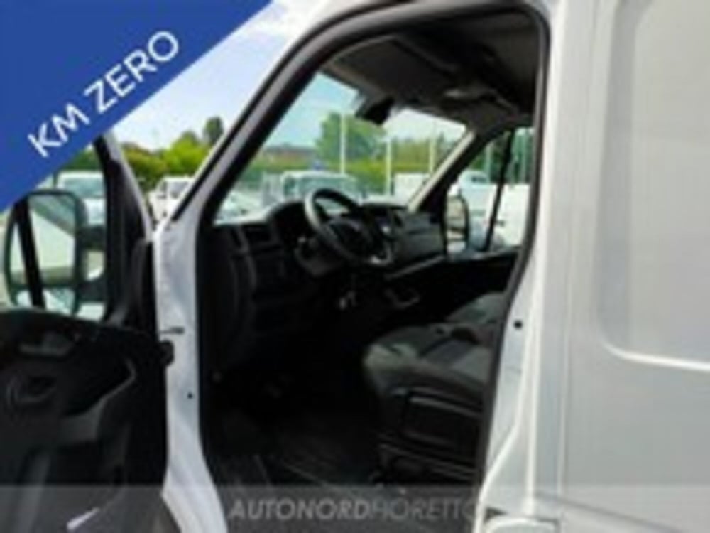 Renault Master Furgone nuova a Udine (8)