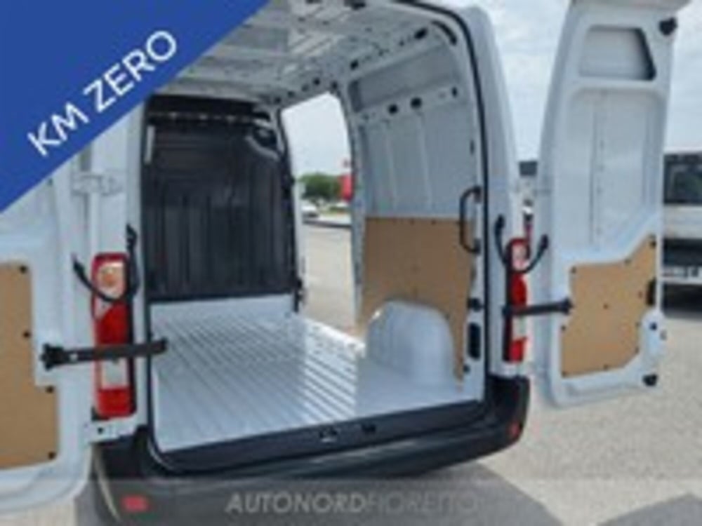 Renault Master Furgone nuova a Udine (11)