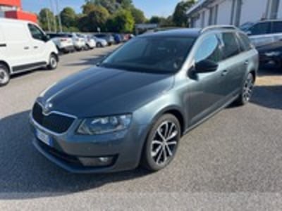 Skoda Octavia Station Wagon 1.0 TSI Wagon Design Edition del 2016 usata a Reana del Rojale