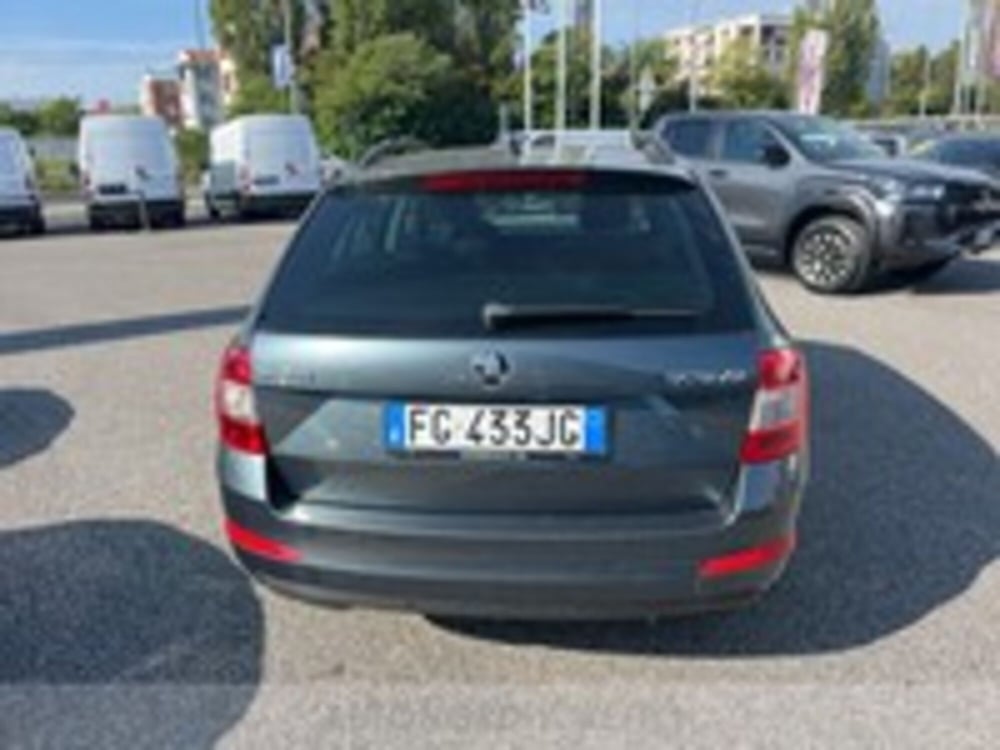 Skoda Octavia Station Wagon usata a Udine (4)