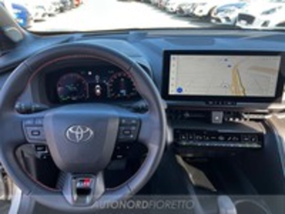 Toyota Toyota C-HR usata a Udine (11)